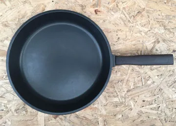 Antes y despues de restauracion de sarten